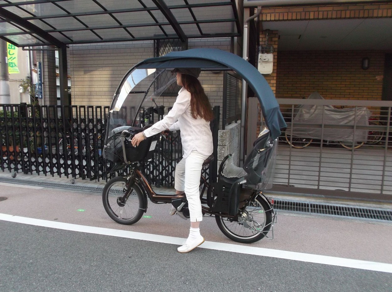 これ欲しい！雨の日の自転車でも「顔が濡れない」レインコート/レイングッズ NAVER まとめ