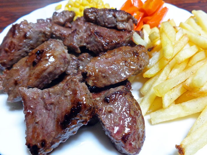 ステーキ バーベキュー (サーロイン ヒレ リブロース ランプ ステーキ 牛肉 通販 訳あり わけあり 不揃い 切り落とし 焼肉 業務用 (牛肉 豚肉 和牛) (訳あり ワケあり ワケアリ わけあり) BBQ