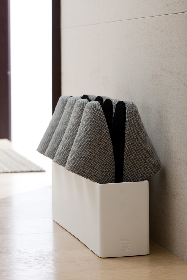 slipper box