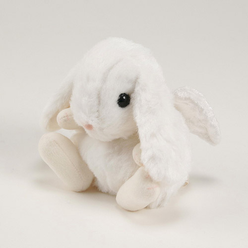 うさぎのロップイヤーのぬいぐるみに天使の羽が付いたエンジェルタイプが登場! ころんとした形で手のひらサイズのとってもかわいいデザイン!