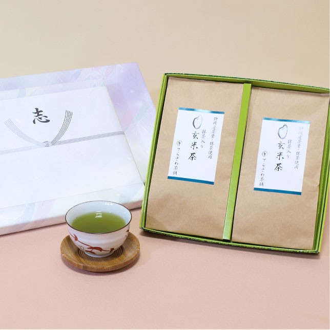 深蒸し煎茶【ゆしかざ】贈答用セット　仏事・法事用ギフト　知覧・鹿児島産厳選の上級茶葉を使用した深蒸し煎茶の詰め合わせ