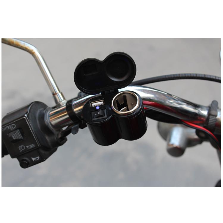 送料無料 お買い得 オートバイ用 USB充電器 バイクシガーソケット