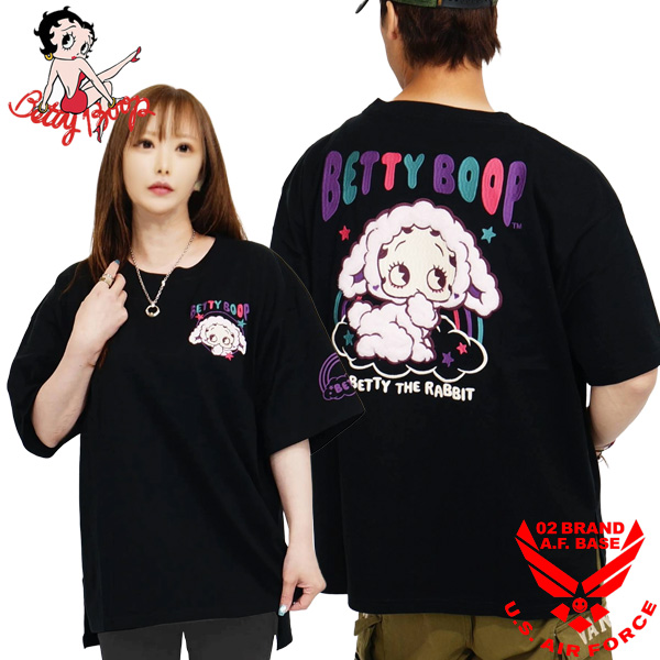 【極美品】90's Betty boop ベティ・ブープ　Tシャツ ベティちゃん BETTY BOOP（ベティ ブープ） うさ耳 着ぐるみベティー刺繍 オーバー