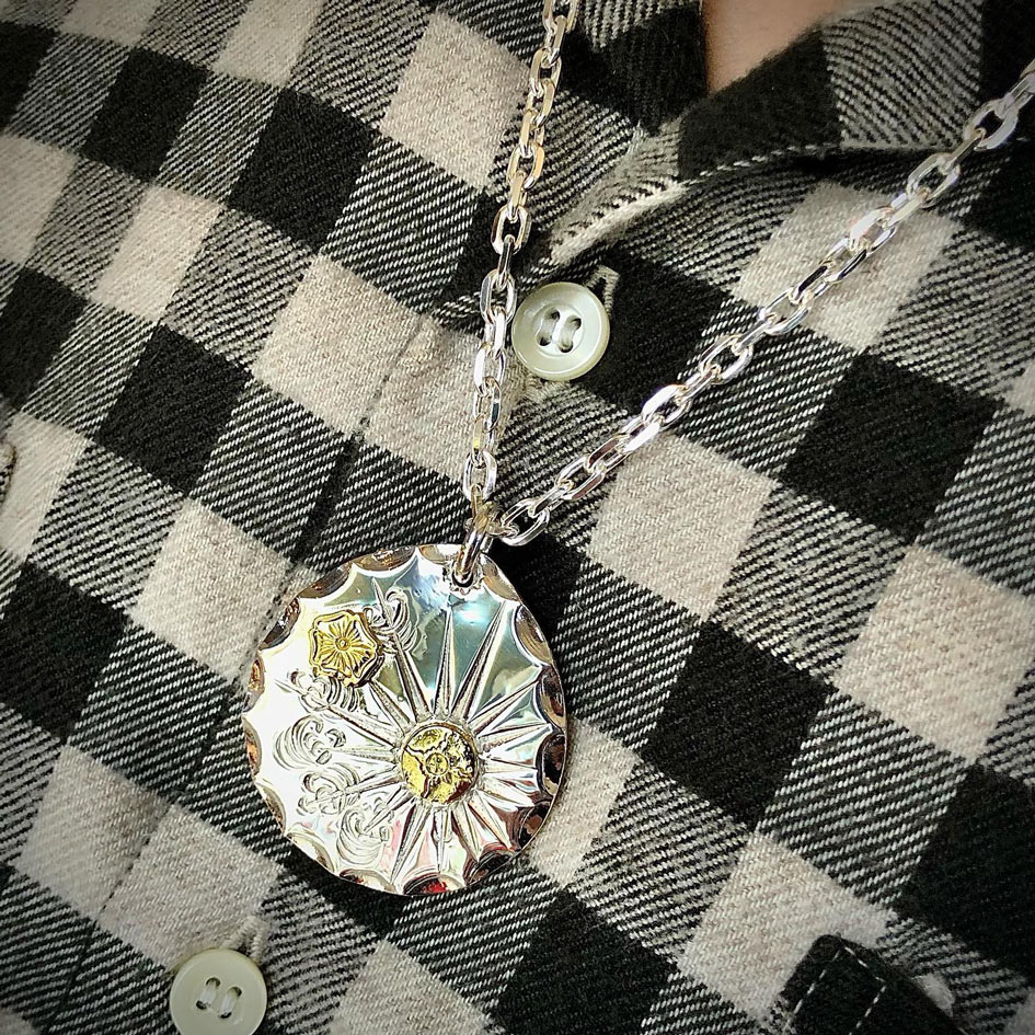 FIRST ARROWS ペンダント　トップ　太陽付き　K18　925 p-019-1.jpg