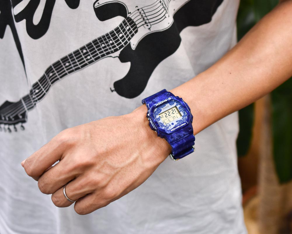 カシオ Ｇショック メンズ 腕時計 G-SHOCK CHINA BLUE WEB限定 DW