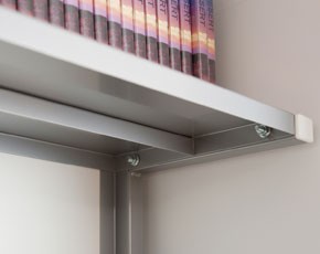 耐荷重量約3kgの棚
