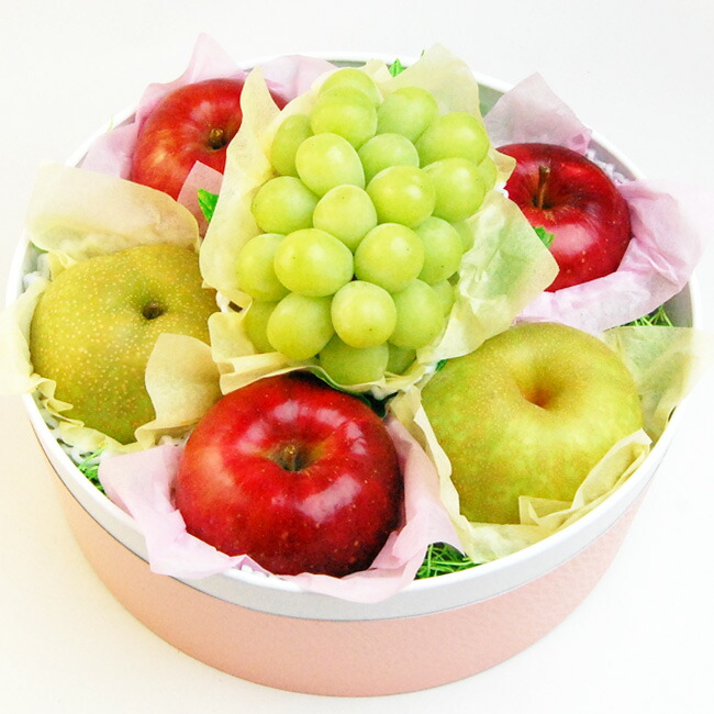 りんご、梨、ぶどうの入ったラッピング果物セット