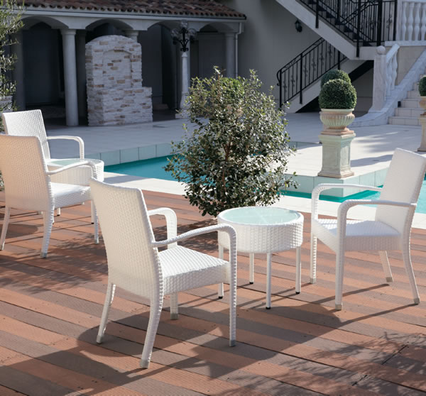 スタッキングチェア 屋外使用可 ナルボンヌ ダークブラウン 業務用家具シリーズ GARDEN(ガーデン) 送料無料 店舗 施設 【演出】 コントラクト