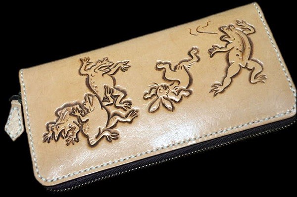 レザーカービング長財布　鳥獣戯画　本革　未使用 鳥獣戯画 カービングウォレット ラウンドファスナー 長財布