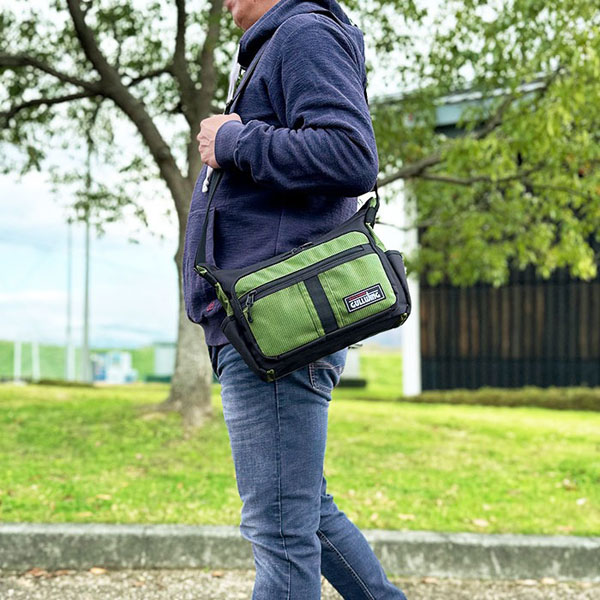 ガルウィング  ショルダーバッグ・メッセンジャーバッグ メンズ ブラック/カーキグリーン/ネイビー 自立型 大容量 軽量 多収納 33783-1 33783-2 33783-3 |  | 02
