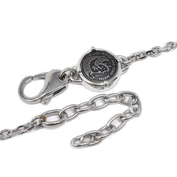 DIESEL（ディーゼル） ネックレス・ペンダント ロゴプレート シンプル