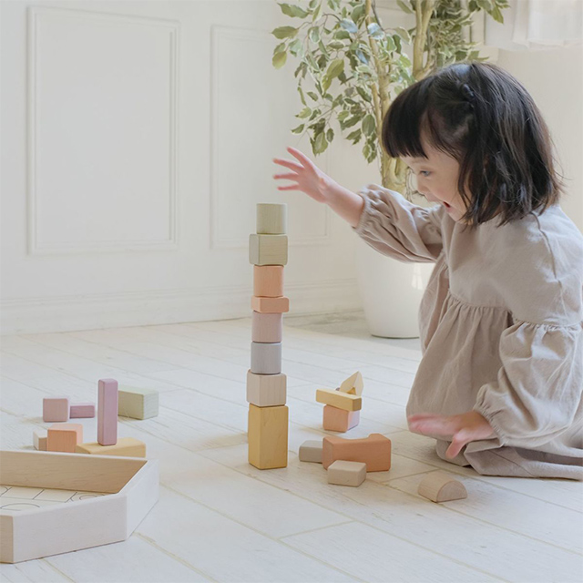 つみきのいえMサイズ 積み木 日本製32ピース 名入れプレート対応 809532 エドインター GENI 特別ラッピング 特典付の画像