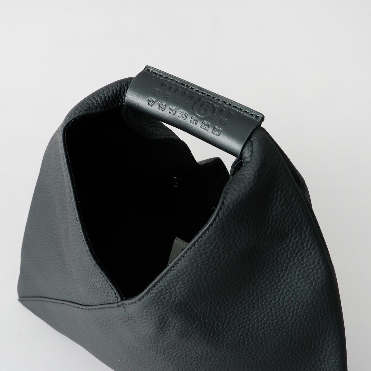 MM6 エムエムシックス メゾン マルジェラ MAISON MARGIELA