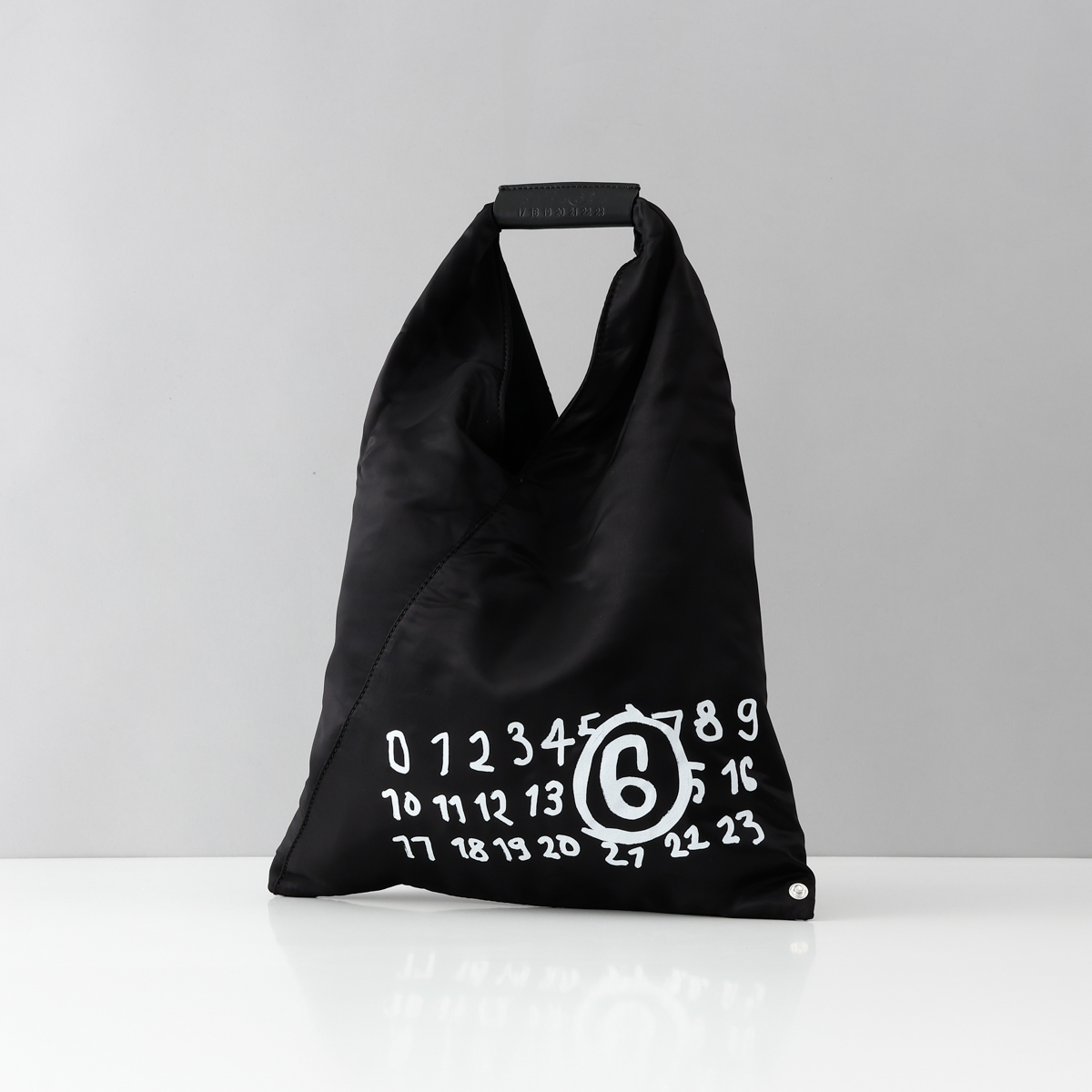 【国内】MM6 メゾンマルジェラ トートバッグ S54WD0043 BLACK ◇MM6 Maison Margiela◇トートバッグ S54WD0043 P4313 Japanese