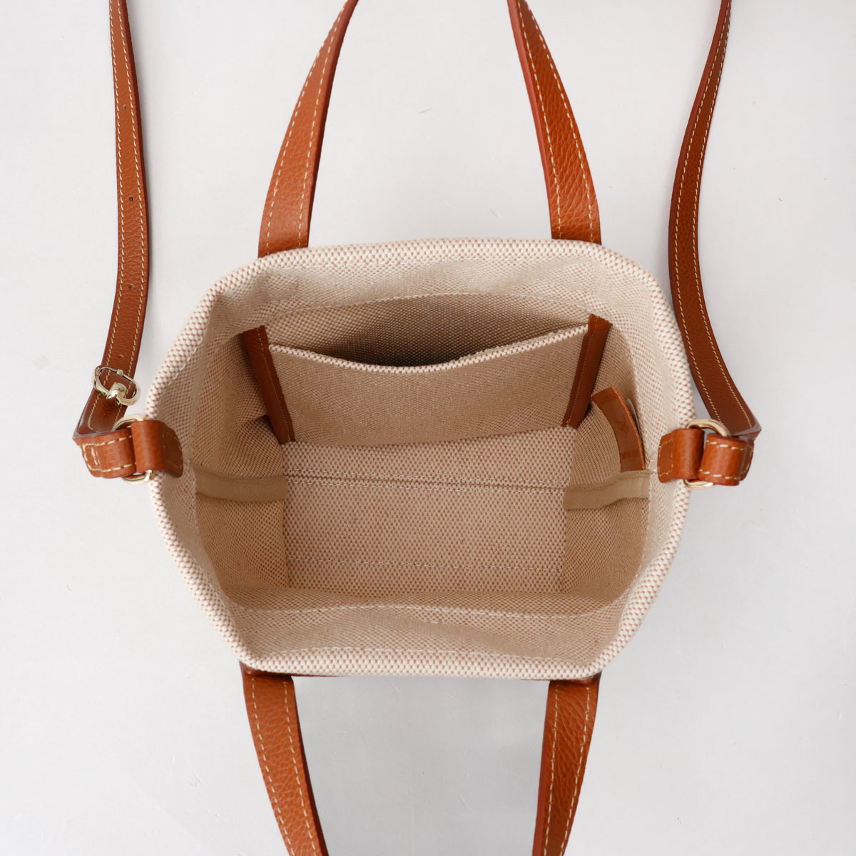 新品 ロンシャン LONGCHAMP ショルダーバッグ キャヴァルケイド パンプキン LONGCHAMP（ロンシャン） 並行輸入 ショルダーバッグ キャヴァルケイド