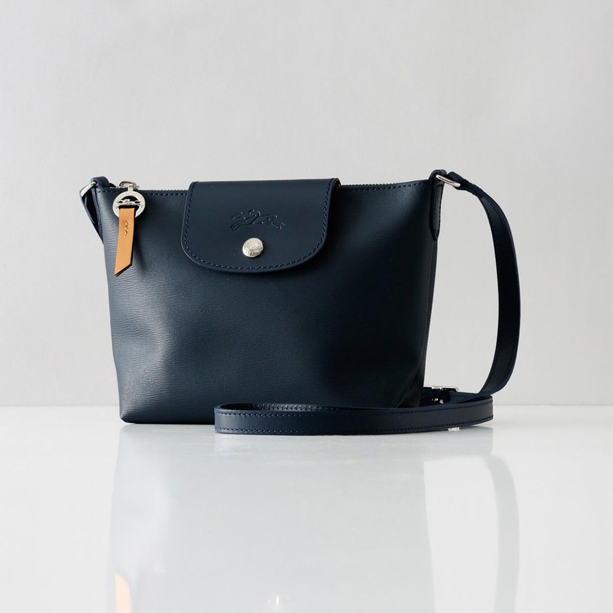 新着!!2022 A/W【国内発送】Longchamp* CITY*ポシェット 新着!!2022 A/W【国内発送】Longchamp* CITY*ポシェット