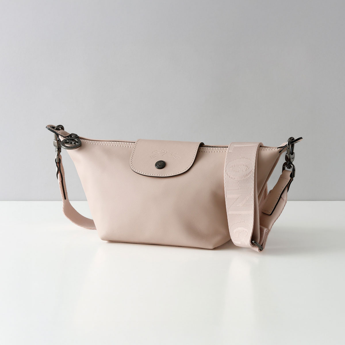 LONGCHAMP ロンシャン ショルダーバッグ バッグ XSサイズ ボディ