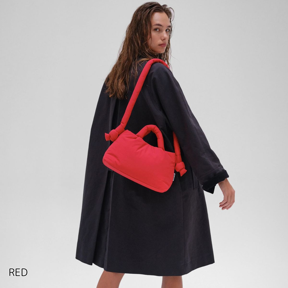 OLEND ハンドバッグ ブラック BLACK MINIONA SOFT BAG【RSL】 公式】ÖLEND オレンド MiniOna Soft Bag バッグ Black – CHELSEA