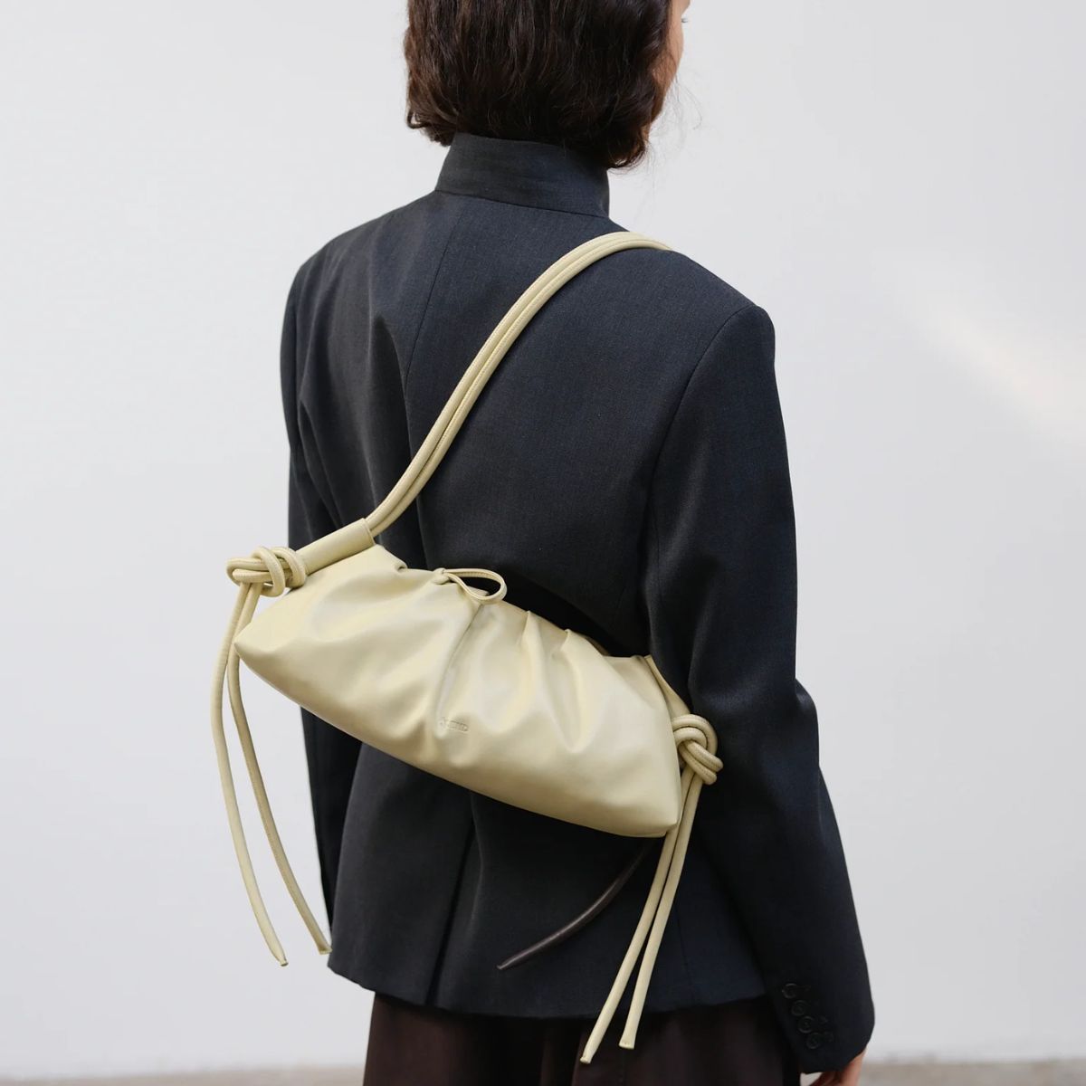 OLEND P5倍 正規販売店 オレンド ショルダーバッグ バッグ ダンプ