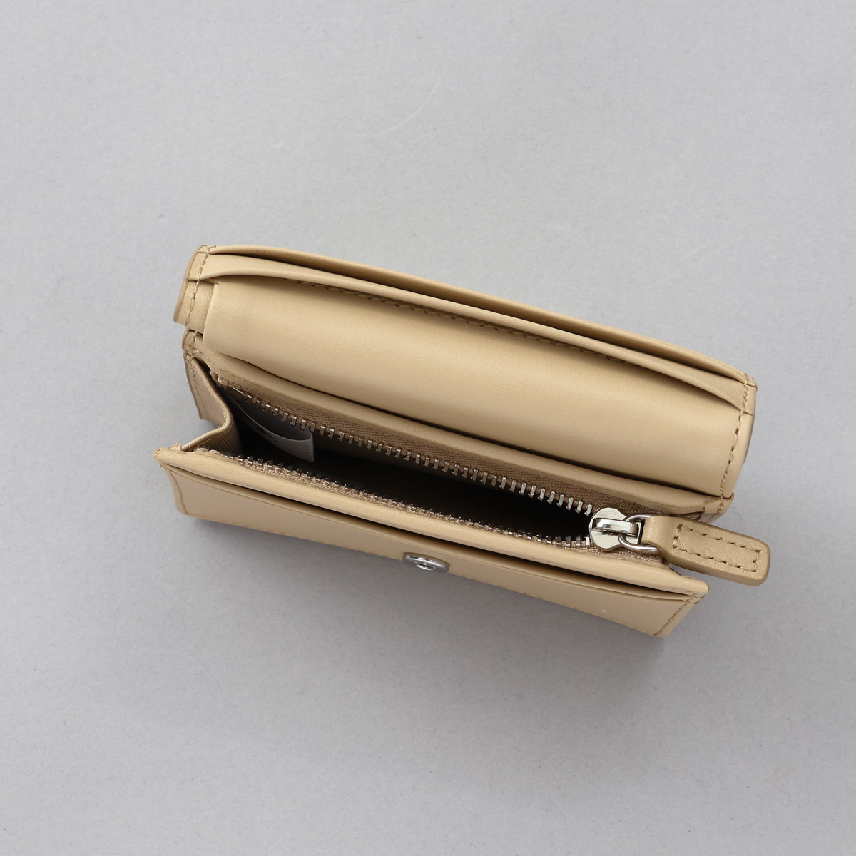 エムシーエム 2つ折財布 財布 モノグラム AREN MYSDSTA02 AREN MCM エムシーエム 2つ折財布 財布 モノグラム AREN ヴィセトス