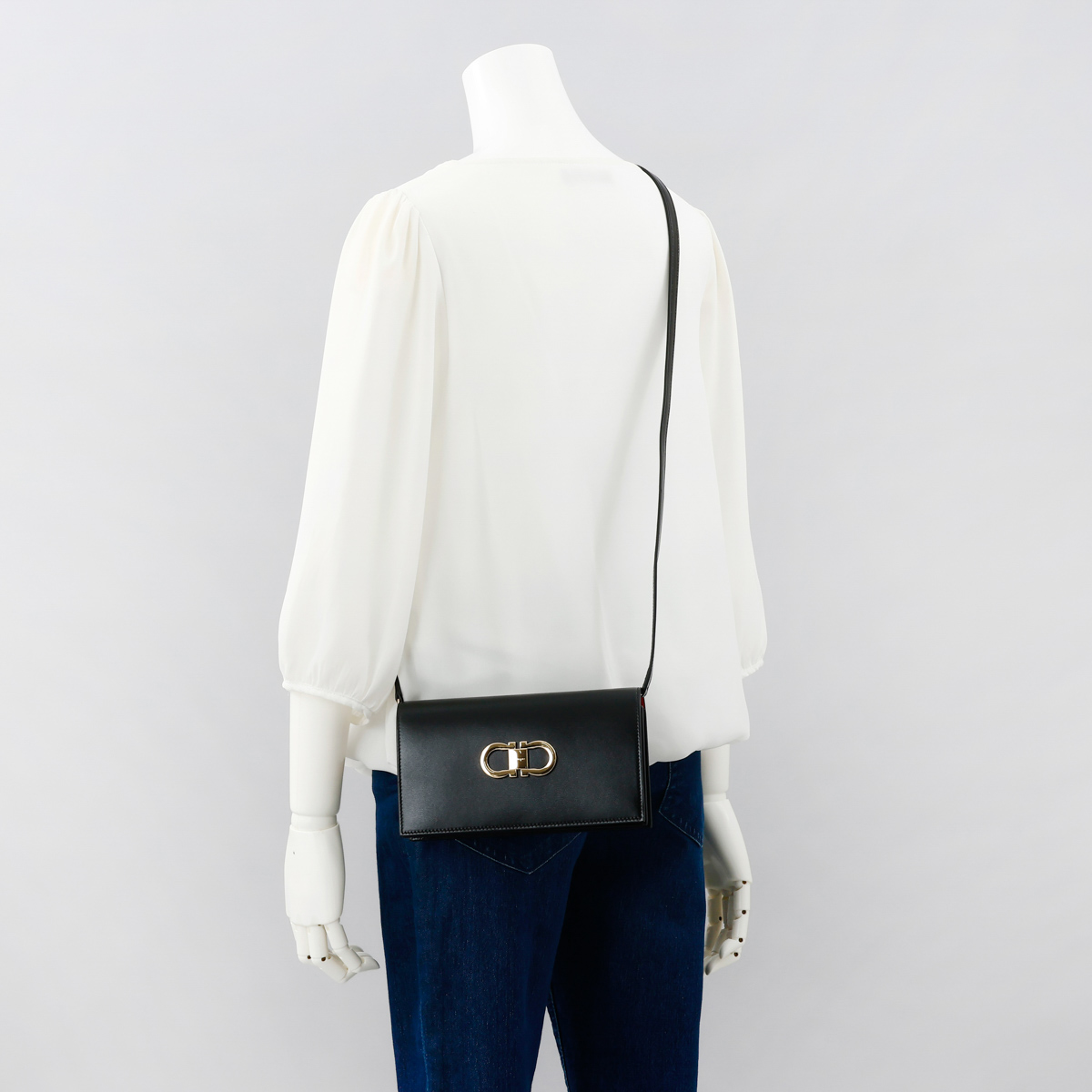 FERRAGAMO フェラガモ ショルダーバッグ バッグ ポシェット