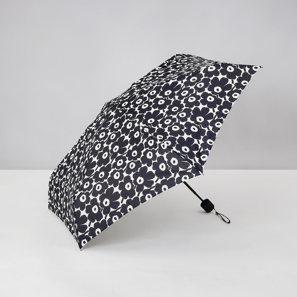 マリメッコ 折りたたみ傘 折り畳み 雨具 手動 レディース MARIMEKKO  かさ レイングッズ