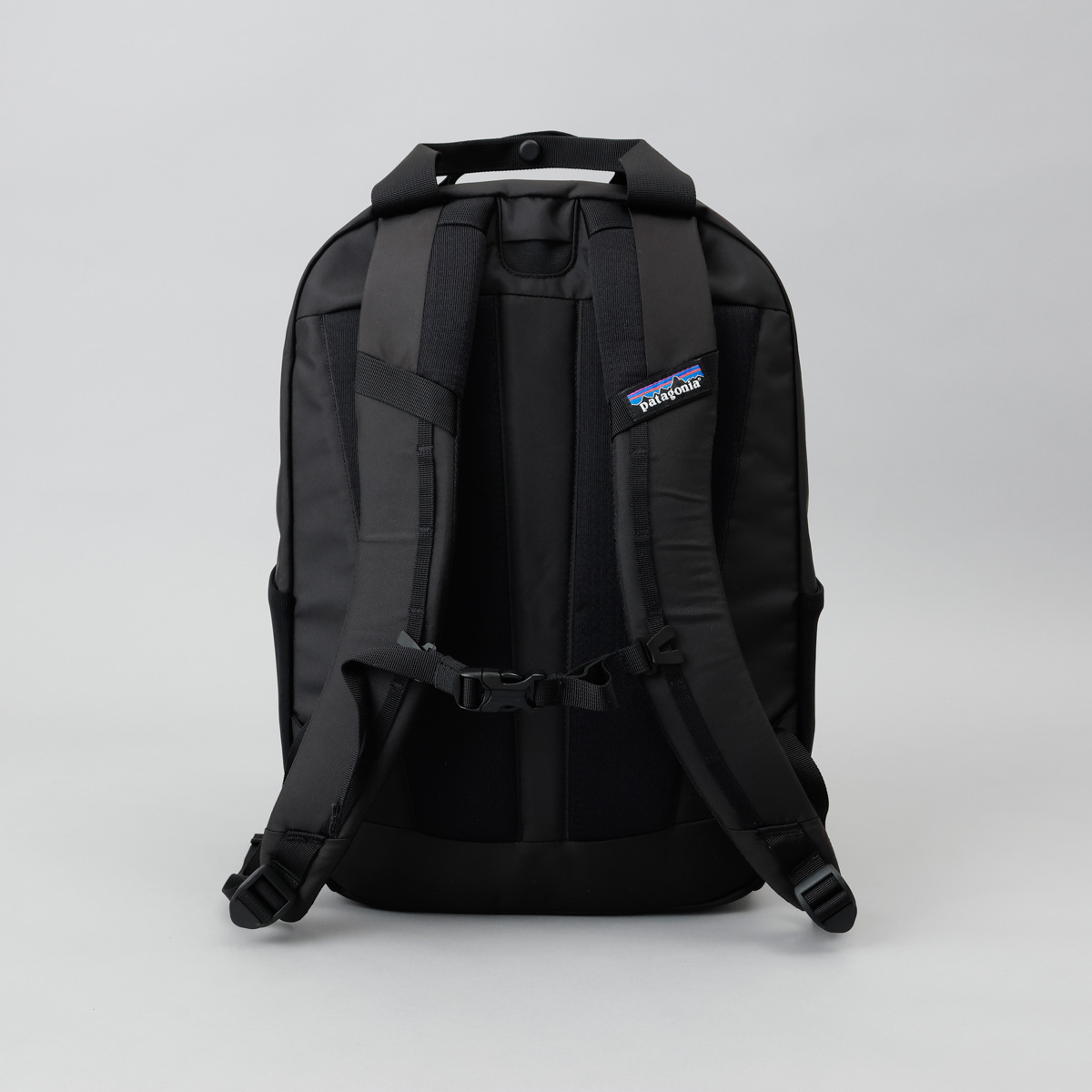 新品未使用★PATAGONIA 48125 アトムトートバック 20L　リュック Patagonia パタゴニア アトム・トート・パック 20L 48125