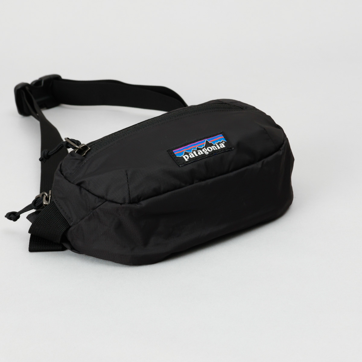 anzミツエ^さん専用 Amazon | [パタゴニア] TERRAVIA MINI HIP PACK 1L 49448 (Smolder