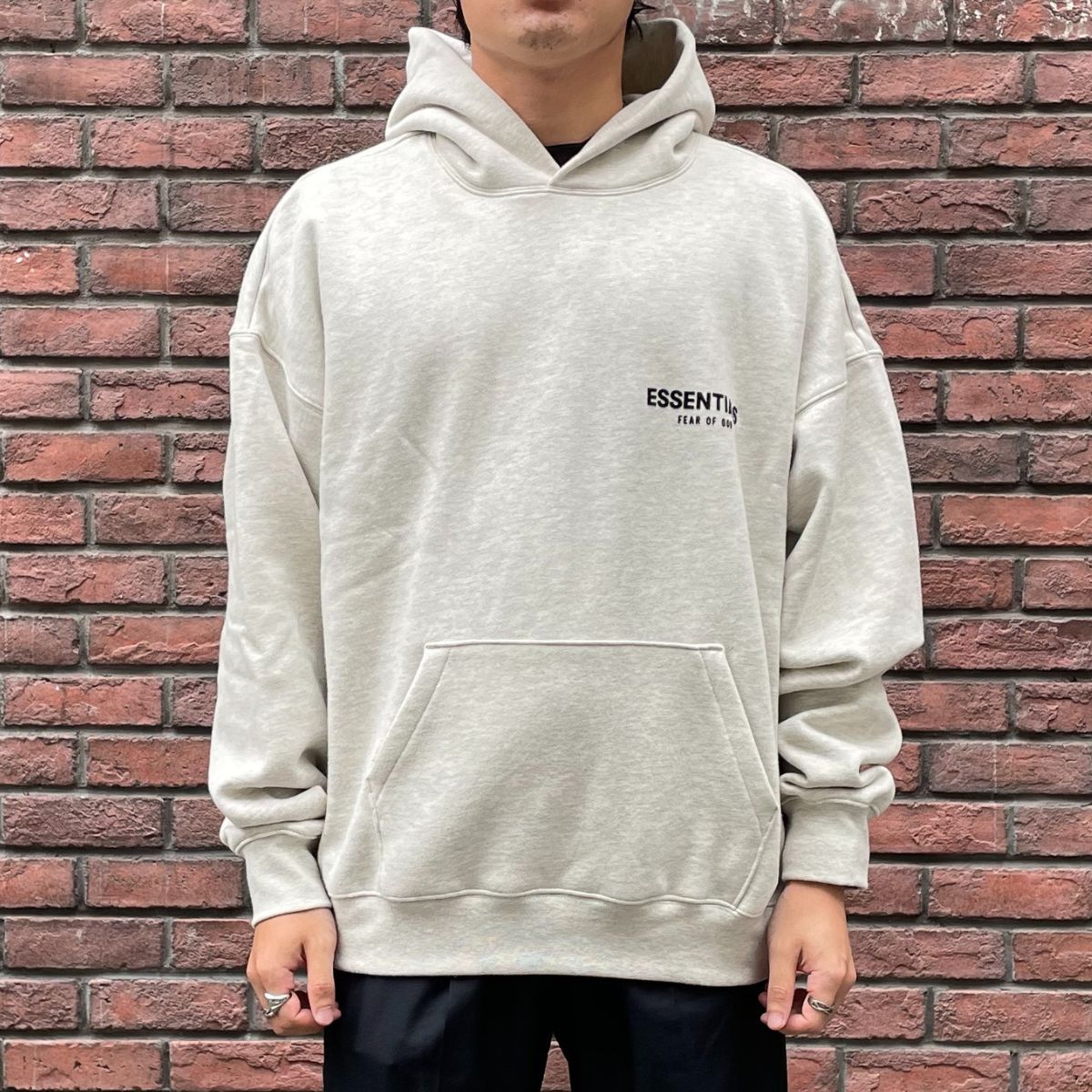 エッセンシャルズ FOG ESSENTIALS メンズパーカー ライトベージュ CREW NECK SWEATSHIRT メンズ Mサイズ