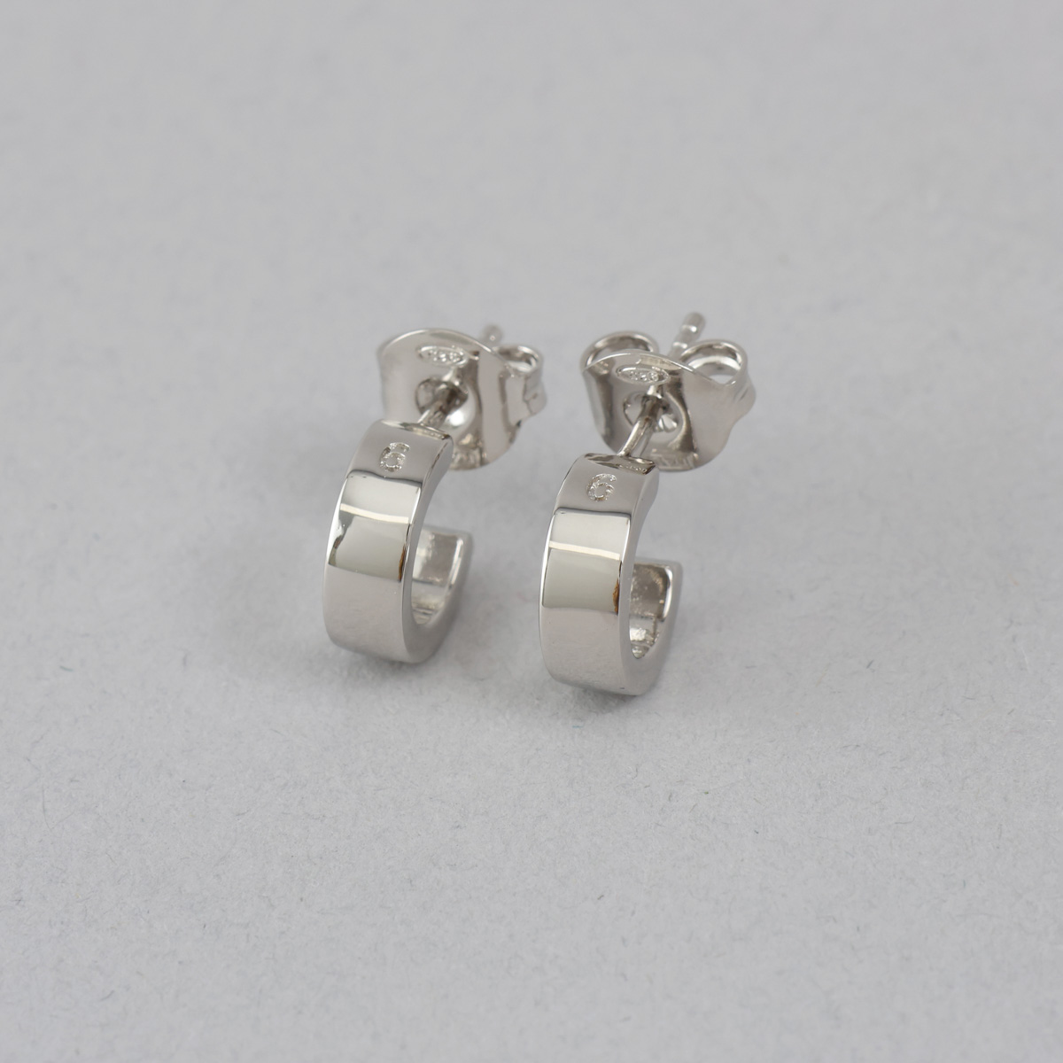 高品質の激安 エムエム 6 メゾン マルジェラ MM6 MAISON MARGIELA ピアス アクセサリー シルバー ゴールド ロゴ SM7VG0057 SV0310 ユニセックス レディース メンズ