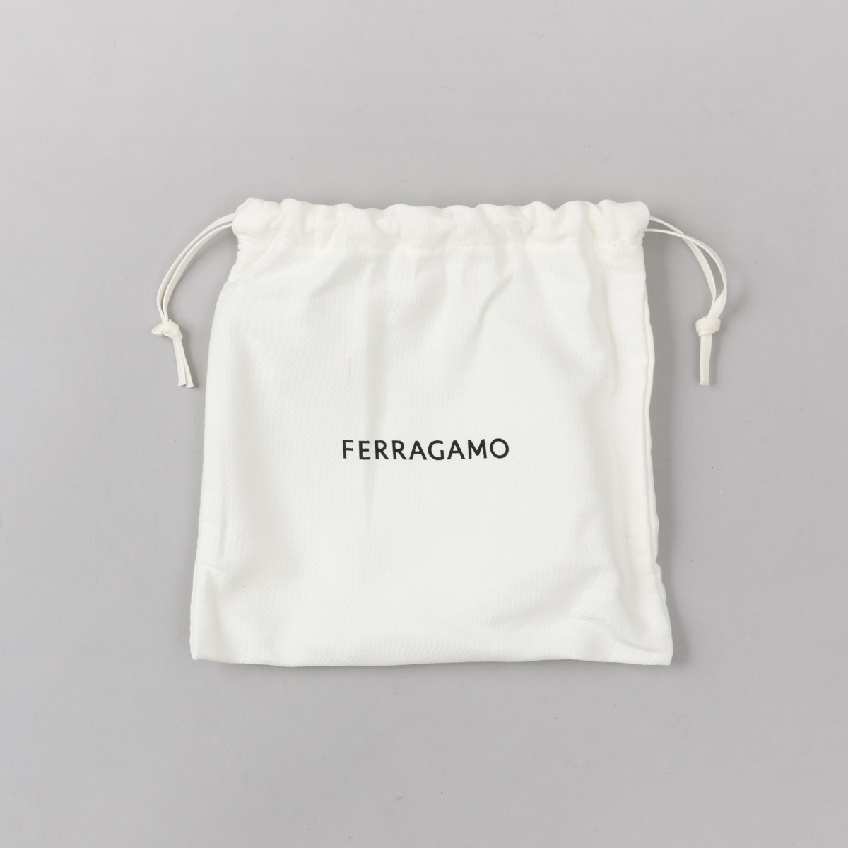 【新品・正規品】フェラガモ Ferragamo ヘアバンド ブラック 箱付き 楽天市場】【最大5,000OFFクーポン】フェラガモ ヘア