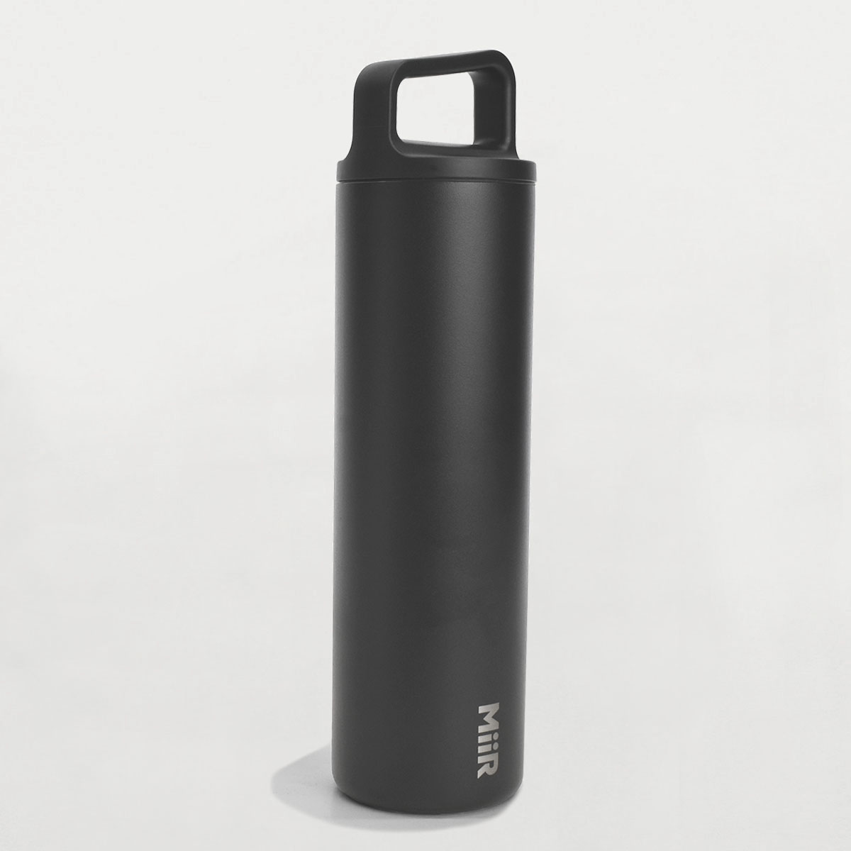 ミアー MIIR タンブラー ボトル 水筒 20oz(591ml) : miwmb1sv200