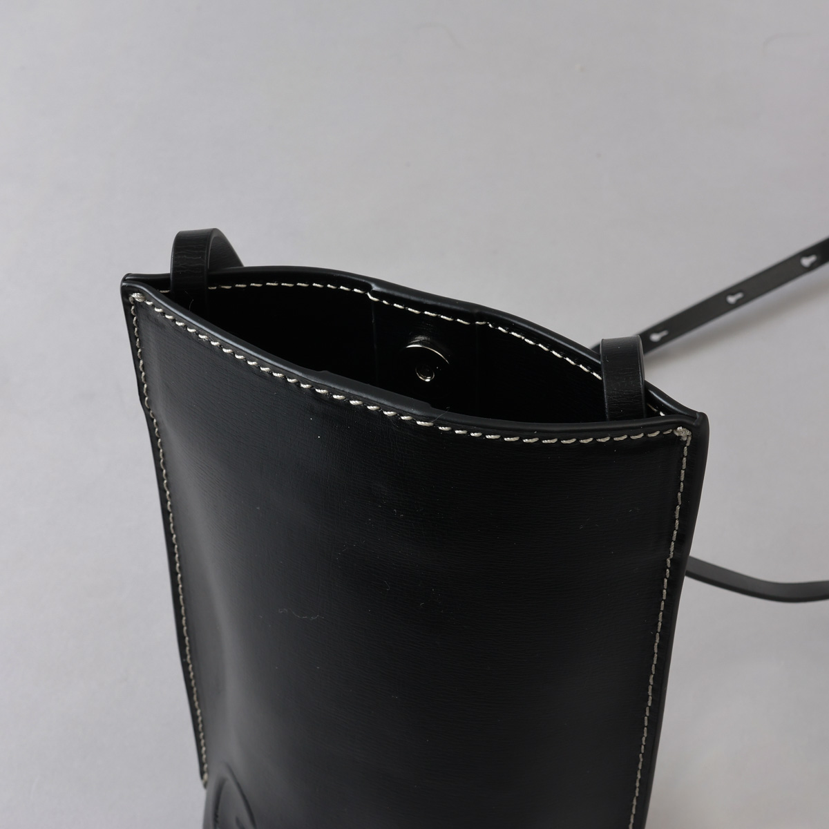 GANNI (ガニー)正規品/関税送料込み ロゴミニクロスバッグ GANNI (ガニー)正規品/関税送料込み ロゴミニクロスバッグ