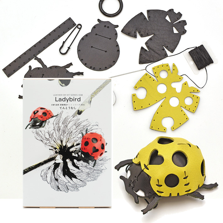 本革 レザークラフト 革で作る てんとうむし テントウムシ 初心者 キット 工作 糸 道具付き ハンドメイド 趣味 革小物 革雑貨 革細工 革模型 送料無料 No.808633 |  | 03