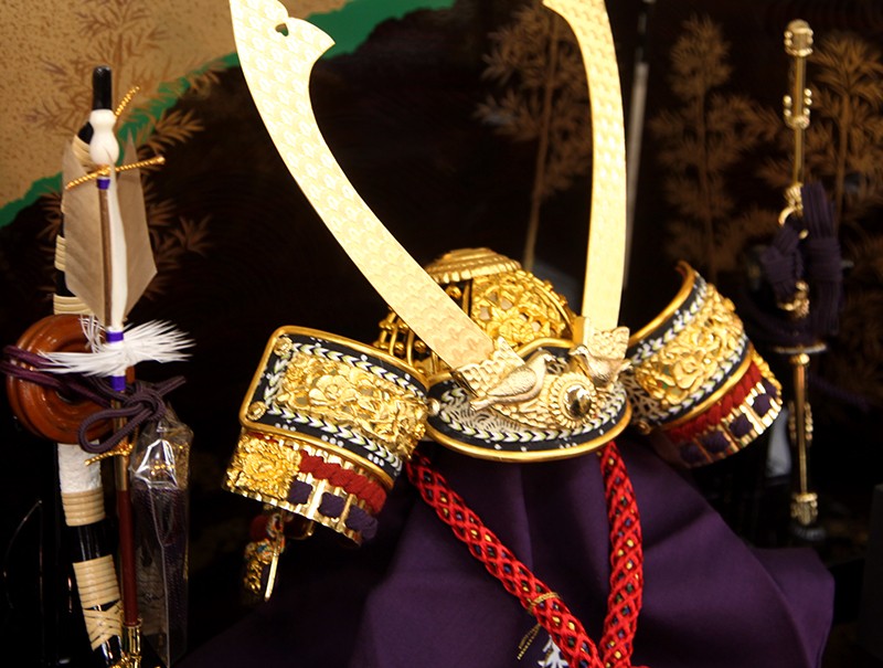 久月 五月人形 兜収納飾り 兜飾り 鈴木利光作 本金箔押小札 正絹赤糸縅