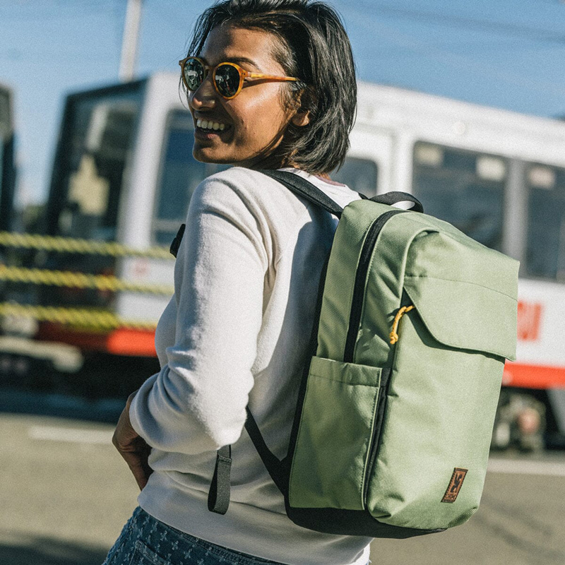 デイパック CHROME クローム RUCKAS BACKPACK 14L ラッカス バック