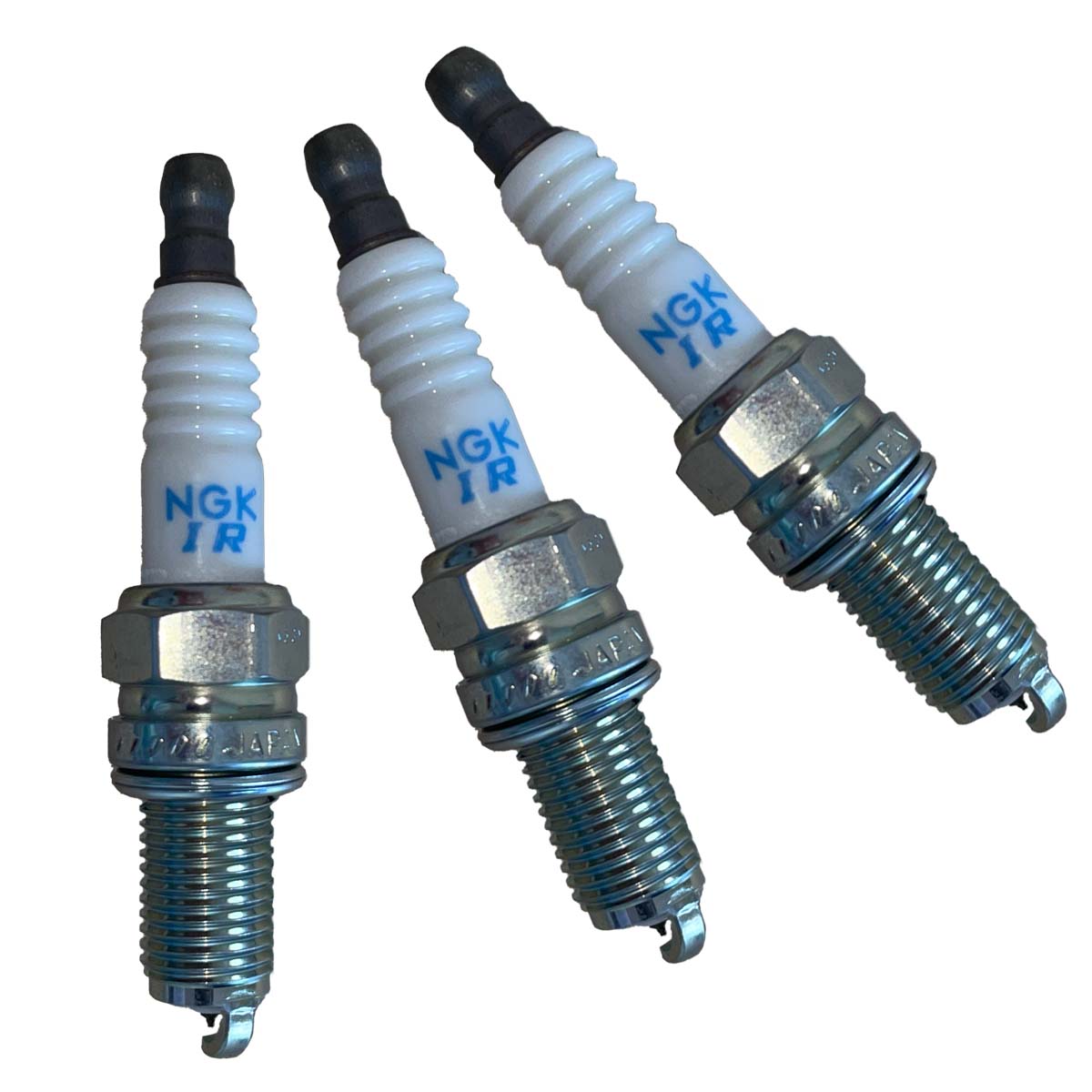 NGK イリジウムプラグ ILKR7K8 3本セット 日産 デイズ/ハイウェイ
