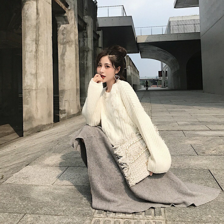 フリンジ ケーブルニット ケーブルセーター セーター ニット オーバーサイズ トップス ビッグシルエット Vネック 長袖 無地 カラバリ 秋 冬 シンプル 大人