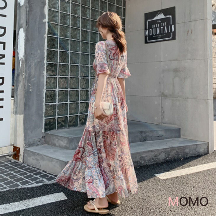 2304【美品】フレアロングワンピース 半袖 花柄 総柄 Vネック ピンク 2304【美品】フレアロングワンピース 半袖 花柄 総柄 Vネック