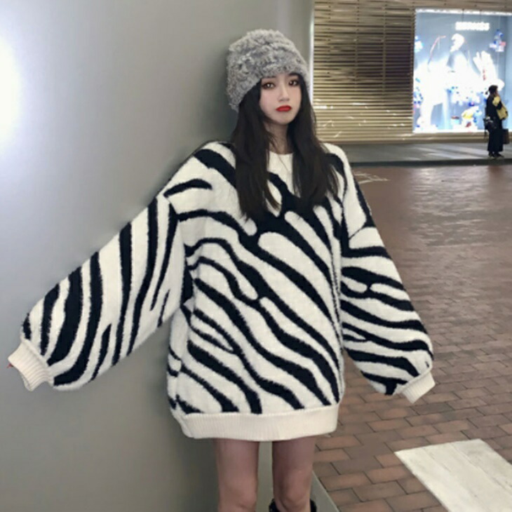 ゼブラ柄プルオーバーロングセーター ふわふわニット ざっくりニット ルーズセーター 大人ニット 大人ファッション 大人コーデ 大人カジュアル