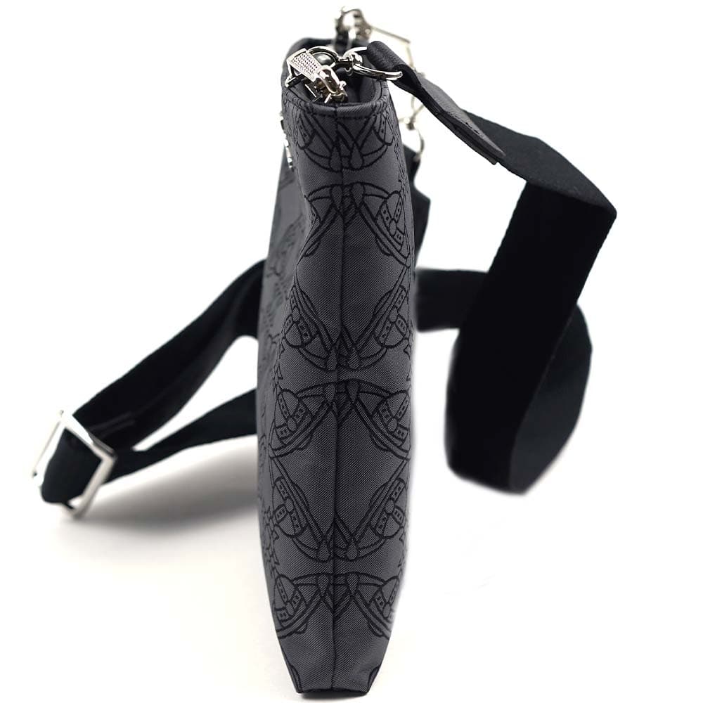 Vivienne Westwood（ヴィヴィアンウエストウッド） 並行輸入品 ヴィヴィアン・ウエストウッドのサコッシュ。