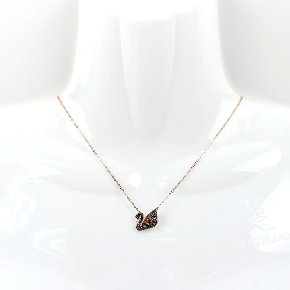 SWAROVSKI（スワロフスキー） 並行輸入品 ネックレス ペンダント