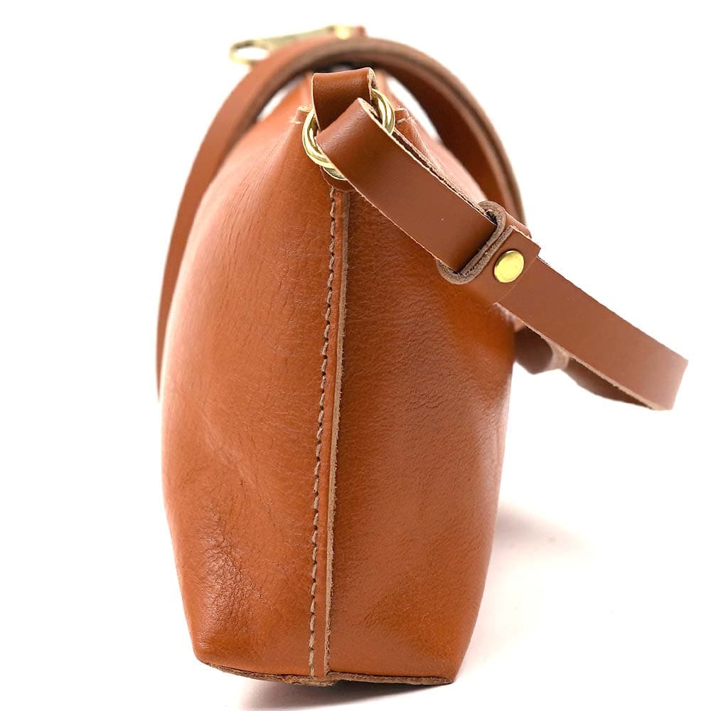 美品　イルビゾンテ　ハンドバッグ IL BISONTE（イルビゾンテ） 並行輸入品 ショルダーバッグ