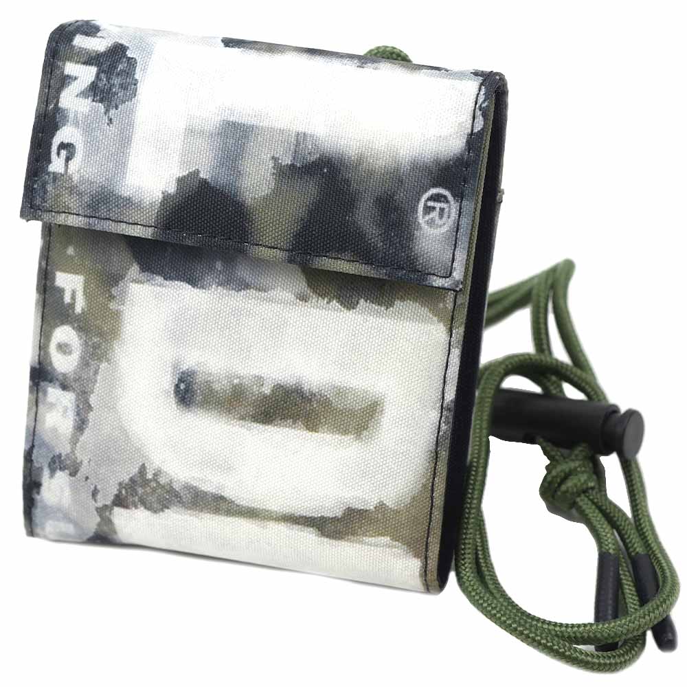 DIESEL（ディーゼル） 並行輸入品 二つ折り財布 小銭入れあり