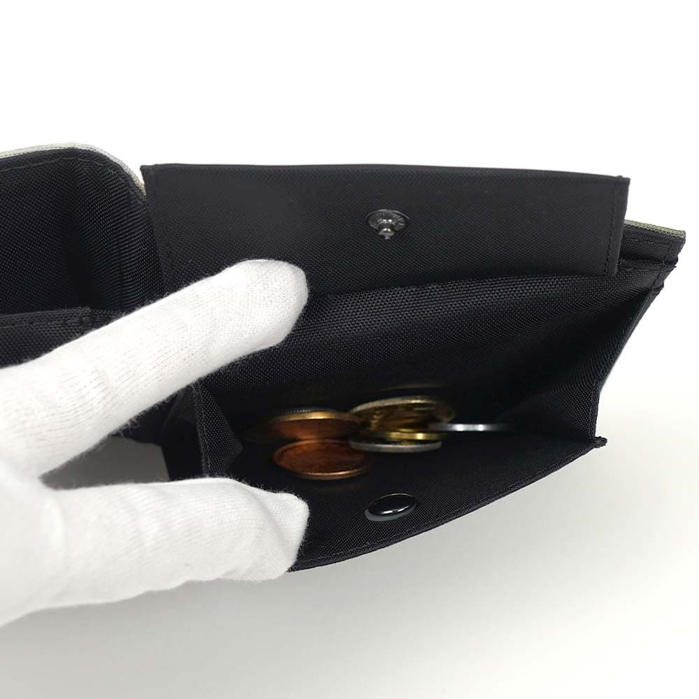 DIESEL（ディーゼル） 並行輸入品 二つ折り財布 小銭入れあり