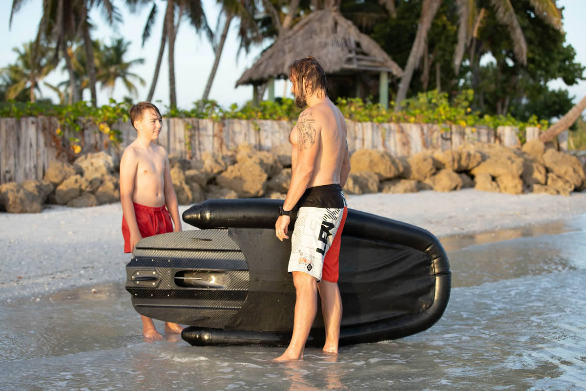 １点 在庫有ります。JET SURF INFLATABLE JETSURF TUBE BLACK ジェットサーフ インフレータブル チューブ  エンジン付きサーフボード 専用 本体は付きません : jetsurf-tube : スリーラブ - 通販 - Yahoo!ショッピング