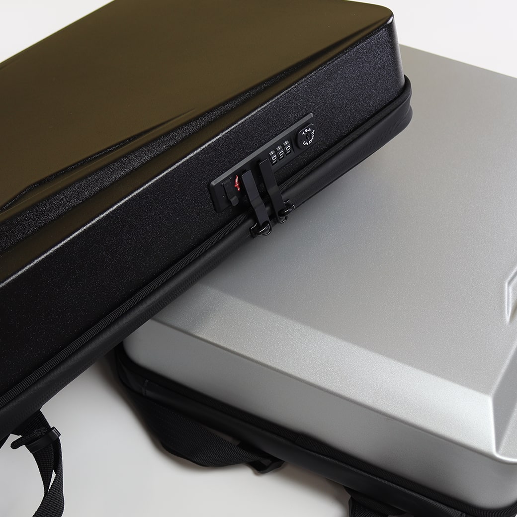 ハードシェル バックパック ショルダー USB 充電 TSAロック 海外旅行