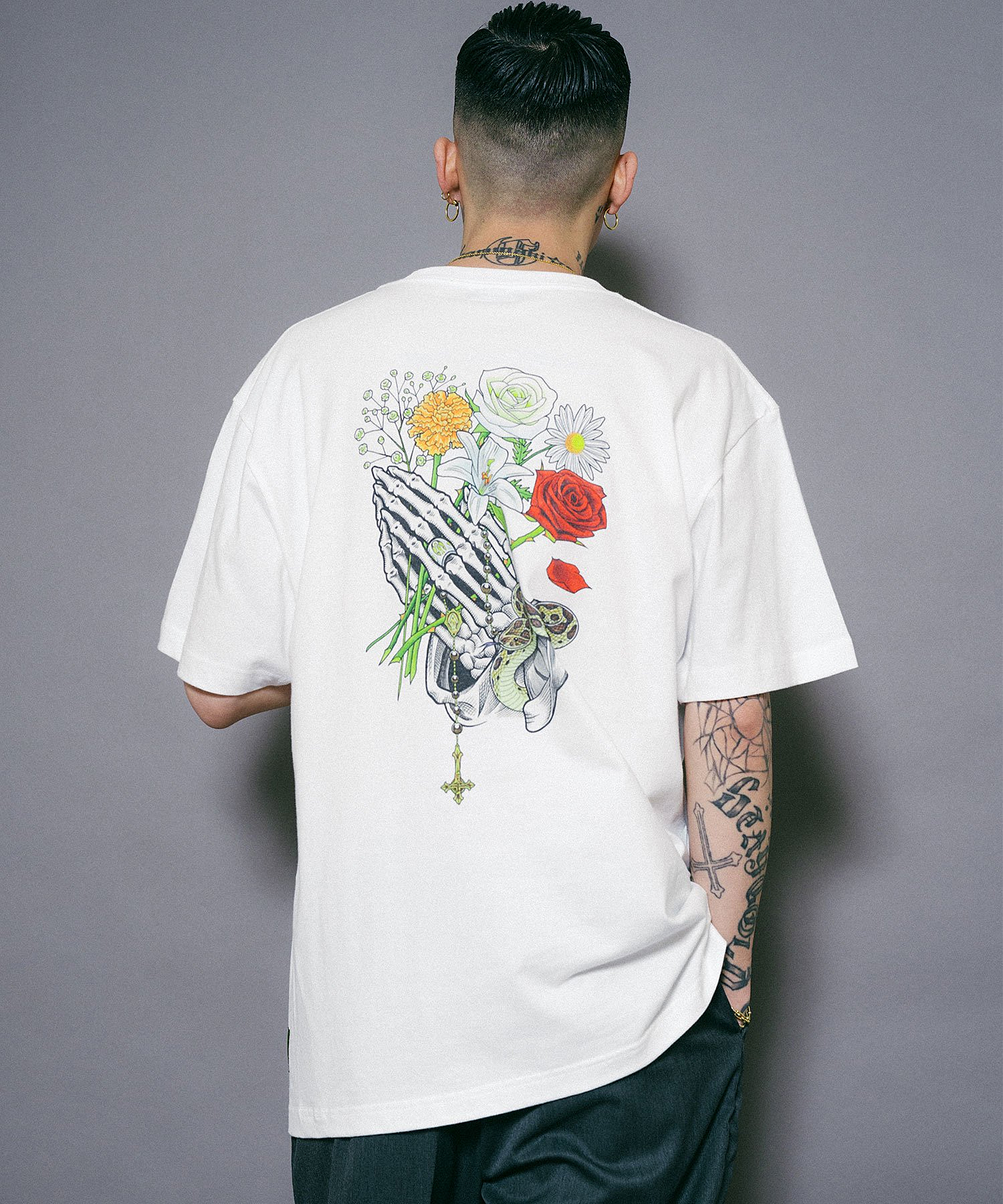 Subciety サブサエティ FLOWER PRAYING HANDS TEE