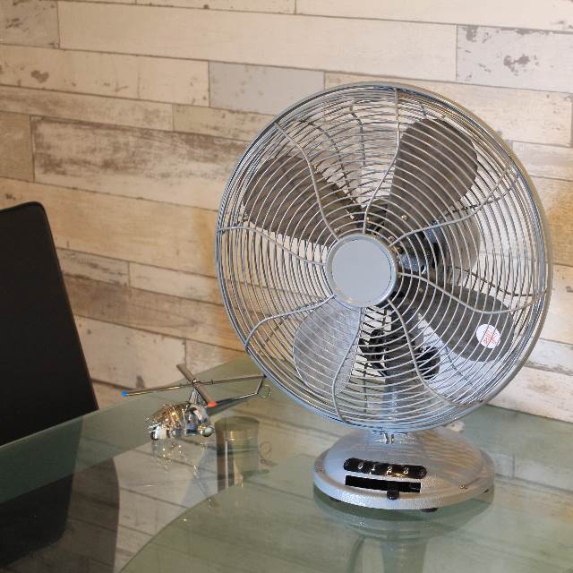 2020年度版ハモサレトロファンテーブル tablefan 卓上扇風機 レトロな