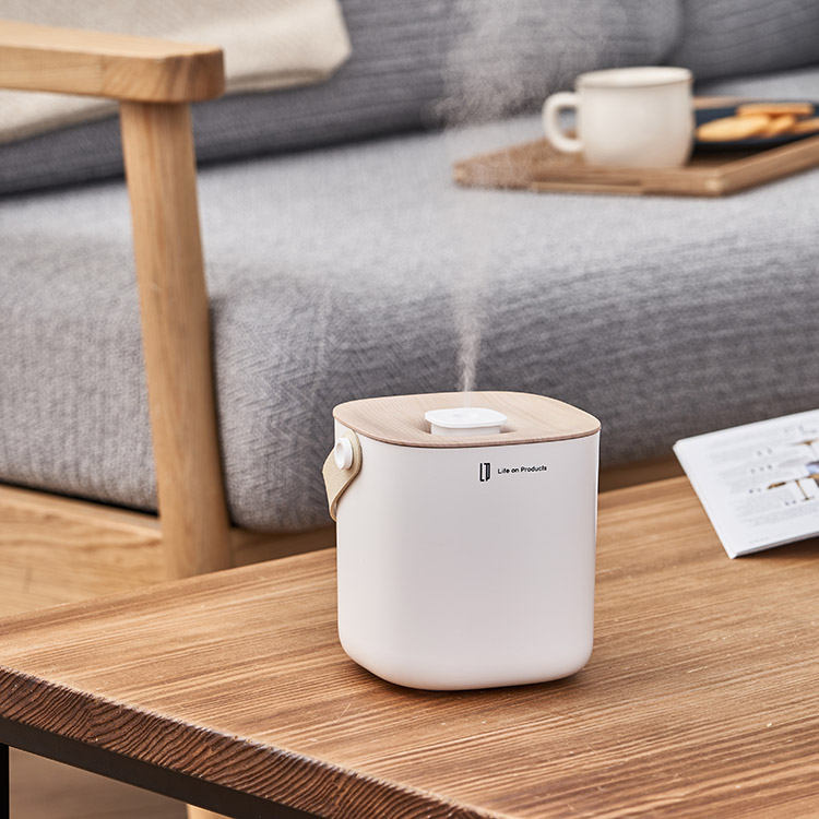 充電式ボックス型加湿器 -Premium WOOD- 丸みのあるボックスデザインと